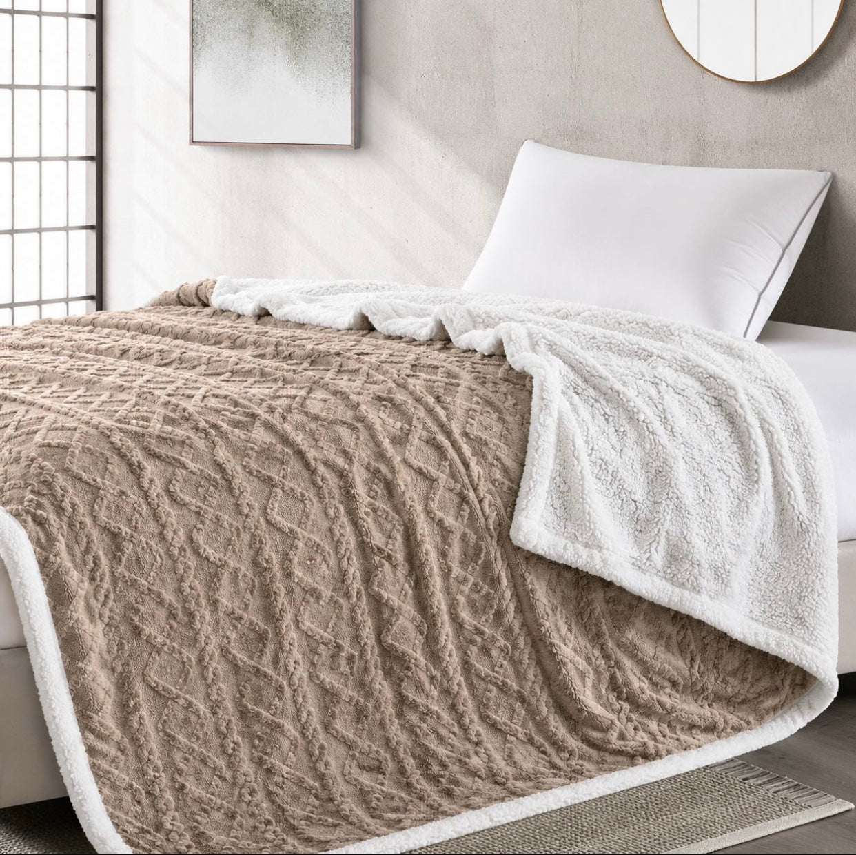 Geometric Pattern Sherpa Blanket Queen Size 200cm x 220cm