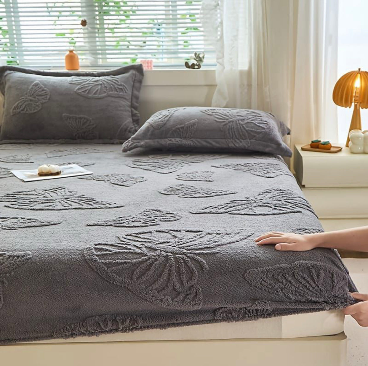 Queen Size Butterfly Mattress Protector Set (2 Pillowcases + 1 Mattress Protector)