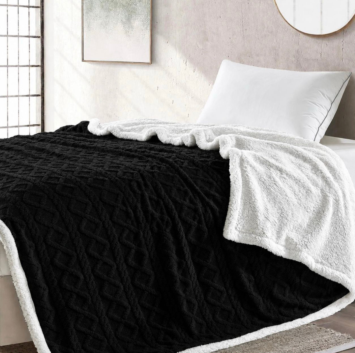 Geometric Pattern Sherpa Blanket Queen Size 200cm x 220cm