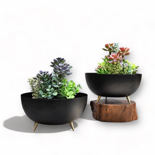 Black and Gold 3-Legged Metal Round Pot