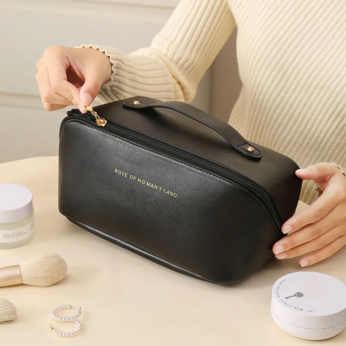Cosmetic bag
