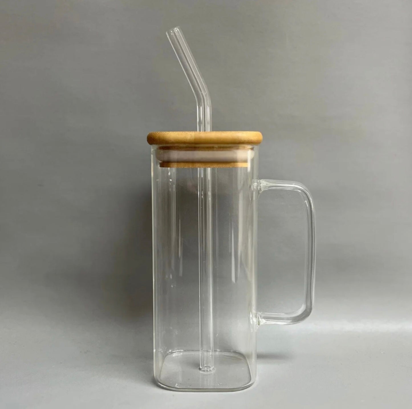 4 set square glass jars with bamboo lids and glass straws