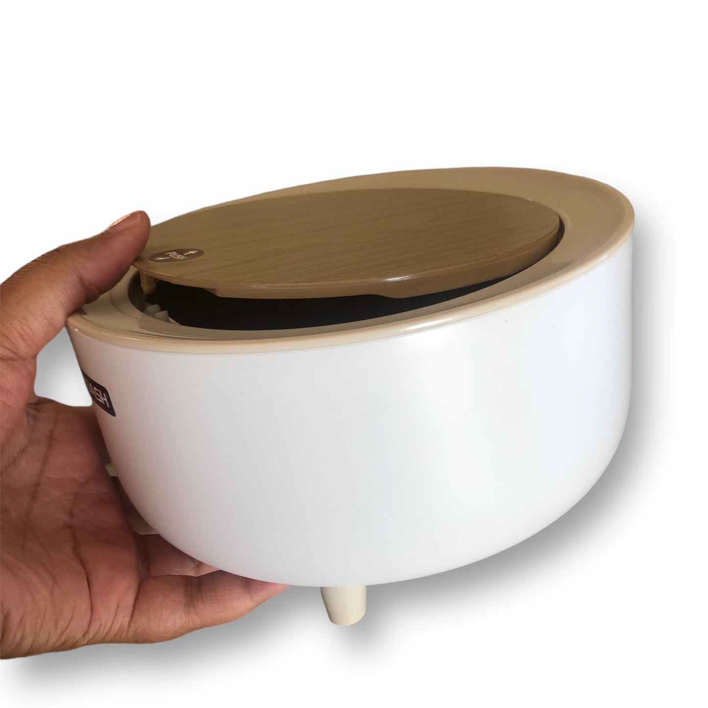 Mini trash bin with press lid 2 litre capacity